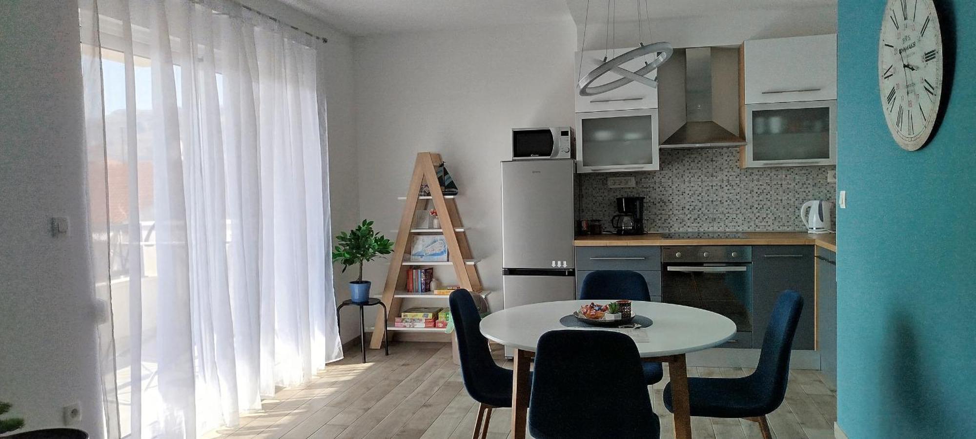 Urban Apartment Vukic โตรกีร์ ภายนอก รูปภาพ